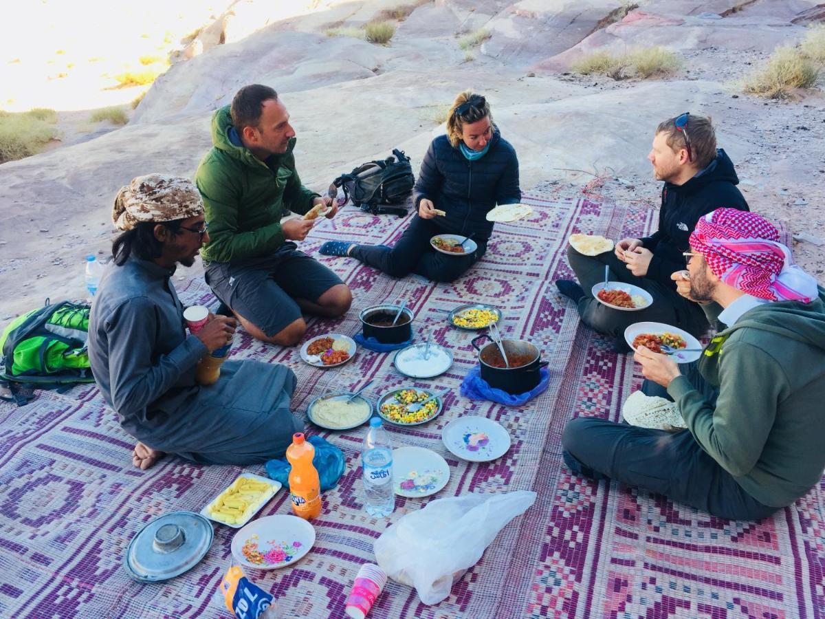 Friend Wadi Rum Exterior foto